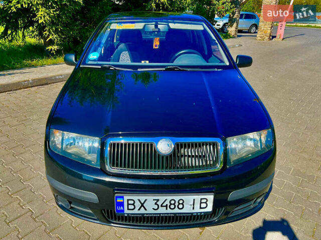 Черный Шкода Фабия, объемом двигателя 1.2 л и пробегом 262 тыс. км за 3800 $, фото 5 на Automoto.ua