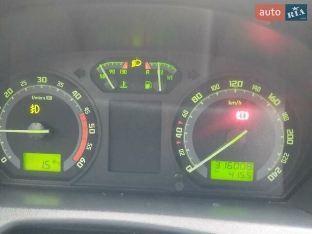 Чорний Шкода Фабія, об'ємом двигуна 1.9 л та пробігом 316 тис. км за 4690 $, фото 31 на Automoto.ua