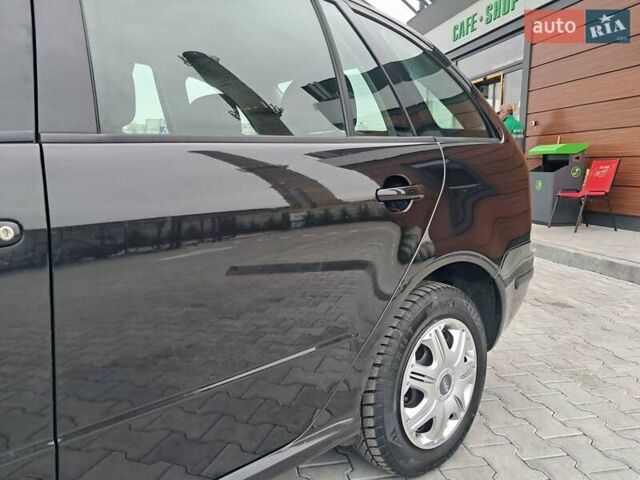 Чорний Шкода Фабія, об'ємом двигуна 1.4 л та пробігом 228 тис. км за 4750 $, фото 29 на Automoto.ua
