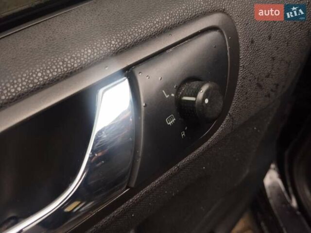 Черный Шкода Фабия, объемом двигателя 1.9 л и пробегом 315 тыс. км за 4790 $, фото 32 на Automoto.ua