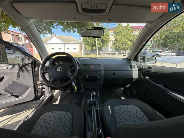 Черный Шкода Фабия, объемом двигателя 1.2 л и пробегом 170 тыс. км за 3700 $, фото 22 на Automoto.ua
