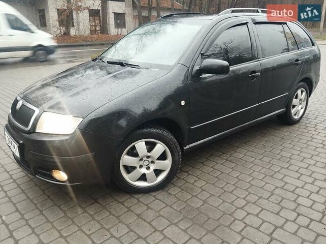 Черный Шкода Фабия, объемом двигателя 1.9 л и пробегом 315 тыс. км за 5090 $, фото 6 на Automoto.ua
