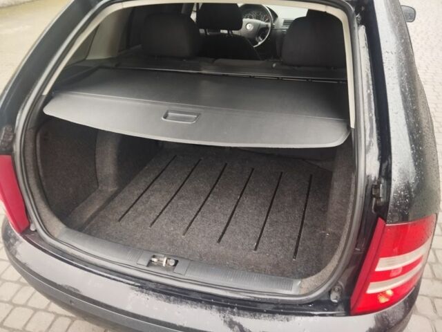 Черный Шкода Фабия, объемом двигателя 1.9 л и пробегом 299 тыс. км за 5090 $, фото 13 на Automoto.ua