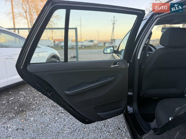 Черный Шкода Фабия, объемом двигателя 1.4 л и пробегом 200 тыс. км за 4999 $, фото 16 на Automoto.ua
