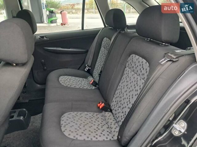Чорний Шкода Фабія, об'ємом двигуна 1.4 л та пробігом 228 тис. км за 4750 $, фото 53 на Automoto.ua