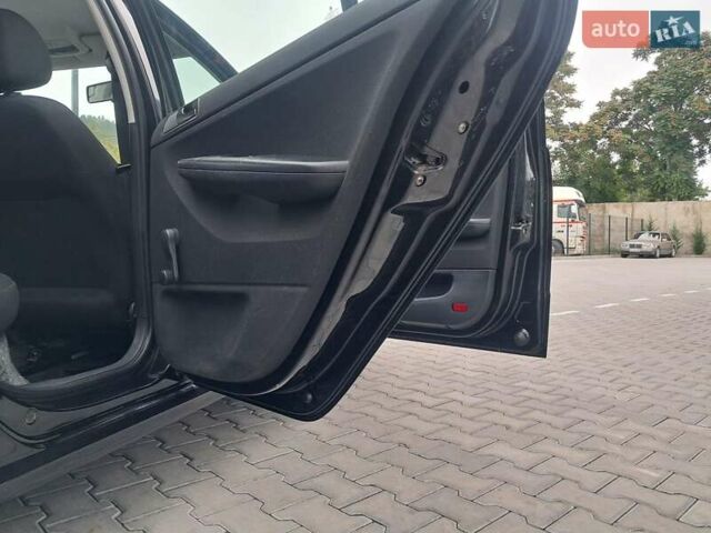 Чорний Шкода Фабія, об'ємом двигуна 1.4 л та пробігом 228 тис. км за 4750 $, фото 40 на Automoto.ua