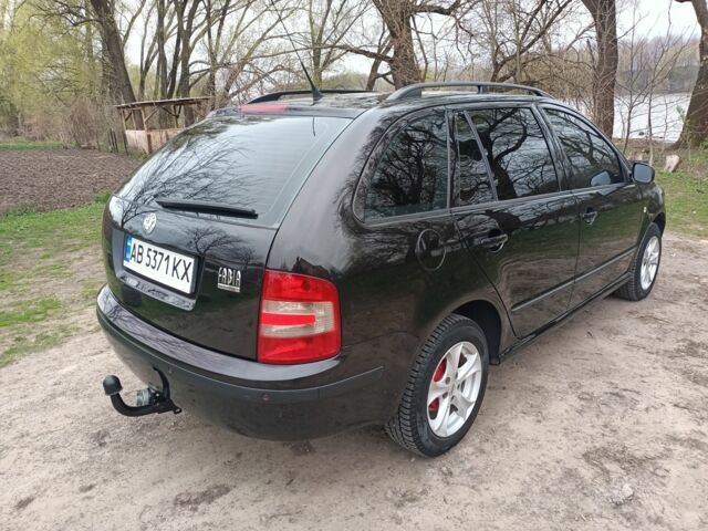 Черный Шкода Фабия, объемом двигателя 1.4 л и пробегом 232 тыс. км за 4999 $, фото 5 на Automoto.ua