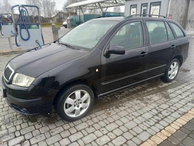 Чорний Шкода Фабія, об'ємом двигуна 1.4 л та пробігом 216 тис. км за 4500 $, фото 2 на Automoto.ua
