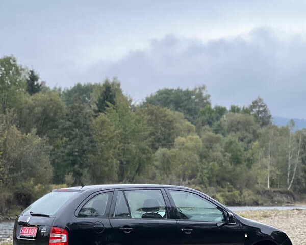 Черный Шкода Фабия, объемом двигателя 1.4 л и пробегом 220 тыс. км за 4450 $, фото 4 на Automoto.ua