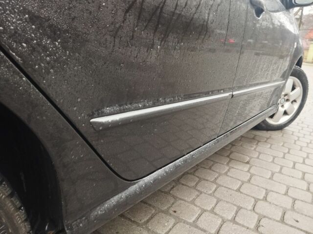 Черный Шкода Фабия, объемом двигателя 1.9 л и пробегом 299 тыс. км за 5090 $, фото 10 на Automoto.ua