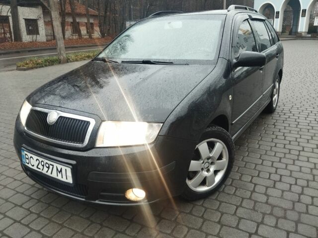 Черный Шкода Фабия, объемом двигателя 1.9 л и пробегом 299 тыс. км за 5090 $, фото 3 на Automoto.ua