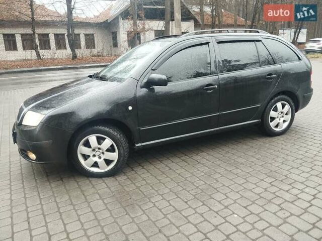 Черный Шкода Фабия, объемом двигателя 1.9 л и пробегом 315 тыс. км за 4890 $, фото 10 на Automoto.ua