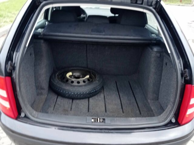 Чорний Шкода Фабія, об'ємом двигуна 2 л та пробігом 386 тис. км за 4994 $, фото 10 на Automoto.ua