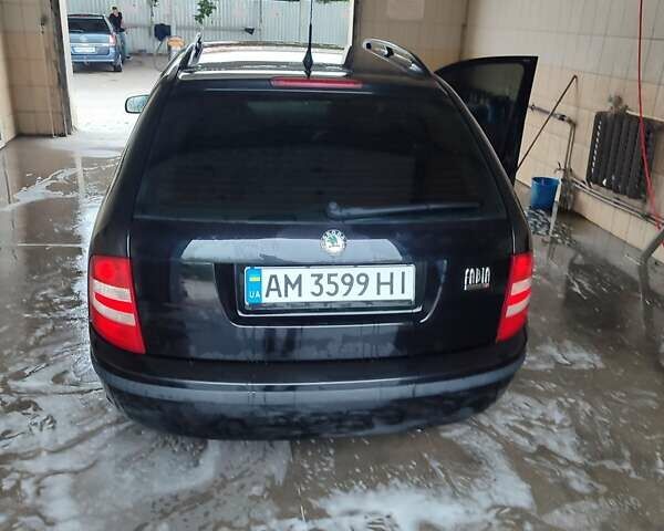 Чорний Шкода Фабія, об'ємом двигуна 1.39 л та пробігом 265 тис. км за 4200 $, фото 11 на Automoto.ua