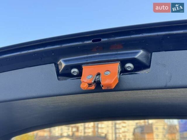 Шкода Фабія 2007 у Хмельницькому на Automoto.ua Чорний Шкода Фабія, об'ємом двигуна 1.2 л та пробігом 262 тис. км за 3500 $, фото 37 на Automoto.ua