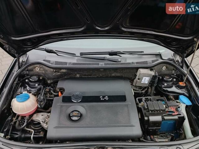 Черный Шкода Фабия, объемом двигателя 1.39 л и пробегом 193 тыс. км за 5500 $, фото 40 на Automoto.ua