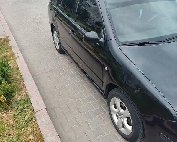 Чорний Шкода Фабія, об'ємом двигуна 1.39 л та пробігом 265 тис. км за 4200 $, фото 9 на Automoto.ua