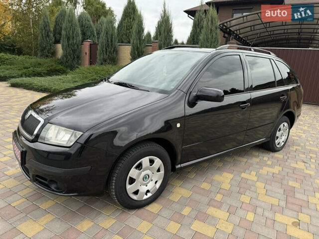 Чорний Шкода Фабія, об'ємом двигуна 1.4 л та пробігом 160 тис. км за 5777 $, фото 2 на Automoto.ua