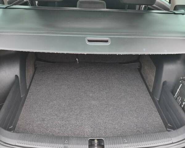 Черный Шкода Фабия, объемом двигателя 1.4 л и пробегом 212 тыс. км за 6200 $, фото 13 на Automoto.ua