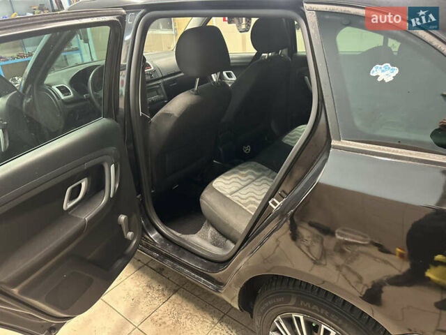 Черный Шкода Фабия, объемом двигателя 1.42 л и пробегом 206 тыс. км за 3600 $, фото 10 на Automoto.ua