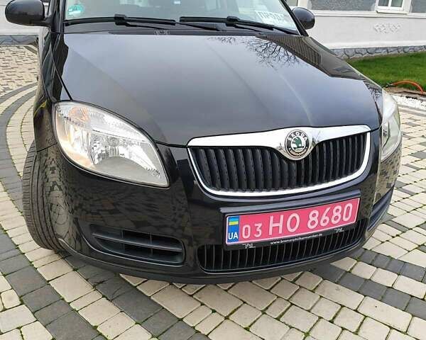 Черный Шкода Фабия, объемом двигателя 1.4 л и пробегом 212 тыс. км за 6200 $, фото 1 на Automoto.ua