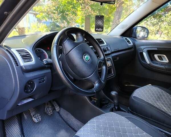 Чорний Шкода Фабія, об'ємом двигуна 1.39 л та пробігом 220 тис. км за 5800 $, фото 11 на Automoto.ua