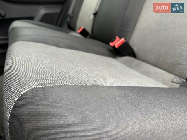 Черный Шкода Фабия, объемом двигателя 1.2 л и пробегом 225 тыс. км за 3250 $, фото 37 на Automoto.ua