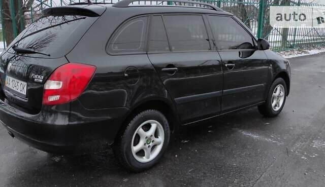 Черный Шкода Фабия, объемом двигателя 1.39 л и пробегом 215 тыс. км за 5100 $, фото 5 на Automoto.ua