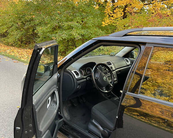 Черный Шкода Фабия, объемом двигателя 1.6 л и пробегом 166 тыс. км за 6800 $, фото 11 на Automoto.ua