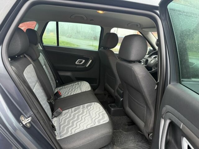 Черный Шкода Фабия, объемом двигателя 1.6 л и пробегом 195 тыс. км за 6500 $, фото 20 на Automoto.ua