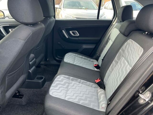 Чорний Шкода Фабія, об'ємом двигуна 1.4 л та пробігом 198 тис. км за 6300 $, фото 12 на Automoto.ua