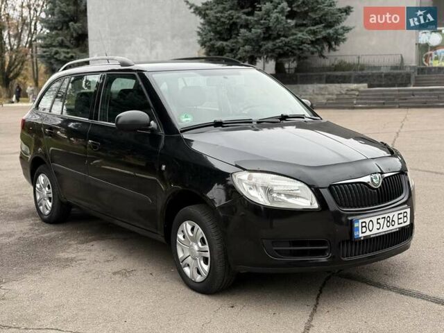 Черный Шкода Фабия, объемом двигателя 1.2 л и пробегом 225 тыс. км за 3250 $, фото 12 на Automoto.ua