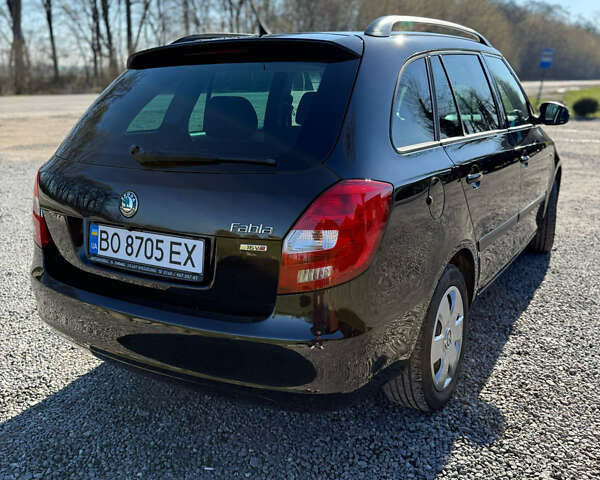 Черный Шкода Фабия, объемом двигателя 1.6 л и пробегом 192 тыс. км за 7200 $, фото 7 на Automoto.ua