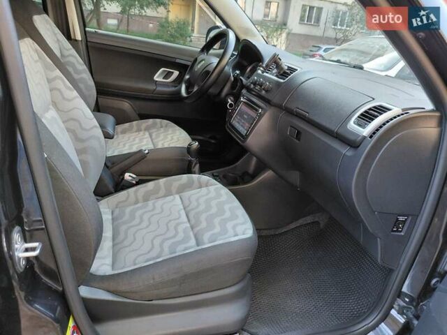 Черный Шкода Фабия, объемом двигателя 1.4 л и пробегом 233 тыс. км за 5300 $, фото 33 на Automoto.ua