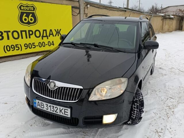 Черный Шкода Фабия, объемом двигателя 1.4 л и пробегом 260 тыс. км за 4550 $, фото 1 на Automoto.ua