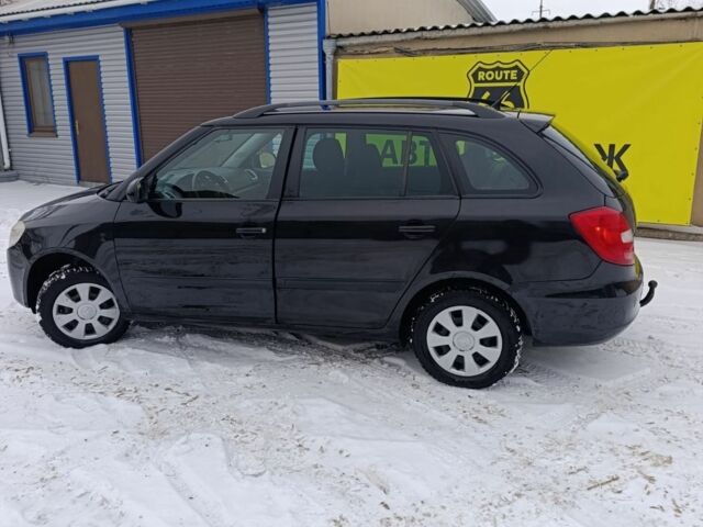Черный Шкода Фабия, объемом двигателя 1.4 л и пробегом 260 тыс. км за 4550 $, фото 3 на Automoto.ua