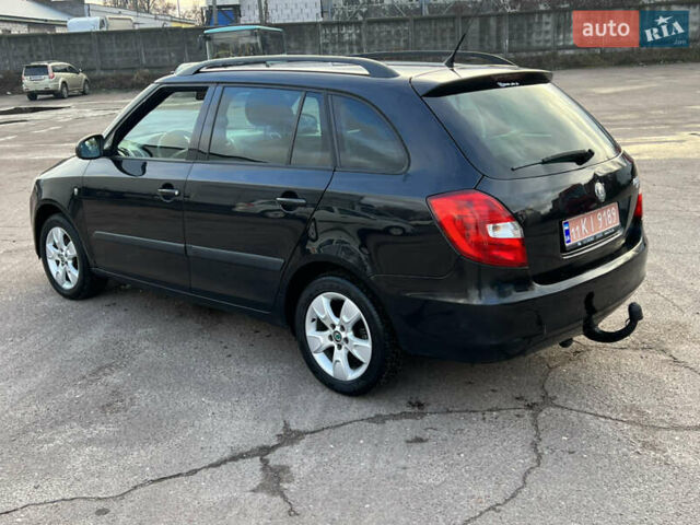 Черный Шкода Фабия, объемом двигателя 0 л и пробегом 202 тыс. км за 5200 $, фото 6 на Automoto.ua