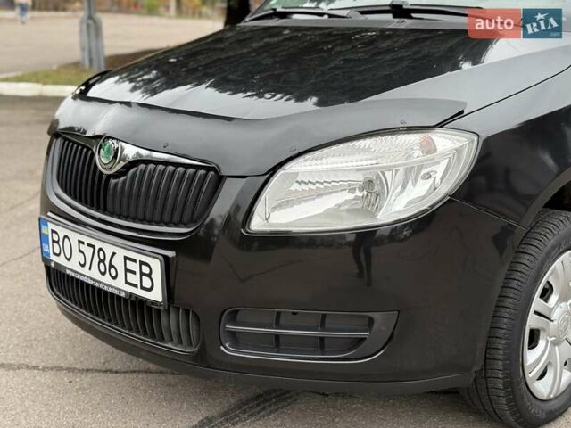 Черный Шкода Фабия, объемом двигателя 1.2 л и пробегом 225 тыс. км за 3250 $, фото 4 на Automoto.ua