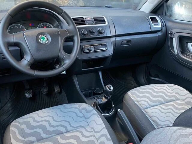 Шкода Фабия 2008 в Одессе на Automoto.ua Черный Шкода Фабия, объемом двигателя 1.4 л и пробегом 114 тыс. км за 6182 $, фото 10 на Automoto.ua