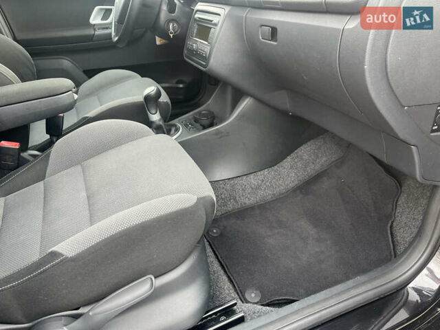 Черный Шкода Фабия, объемом двигателя 1.6 л и пробегом 169 тыс. км за 6350 $, фото 57 на Automoto.ua