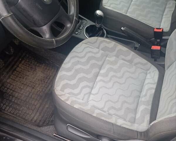 Черный Шкода Фабия, объемом двигателя 1.39 л и пробегом 186 тыс. км за 4750 $, фото 10 на Automoto.ua