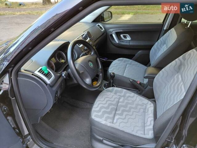 Шкода Фабия 2008 в Виннице на Automoto.ua Черный Шкода Фабия, объемом двигателя 1.4 л и пробегом 229 тыс. км за 5300 $, фото 25 на Automoto.ua