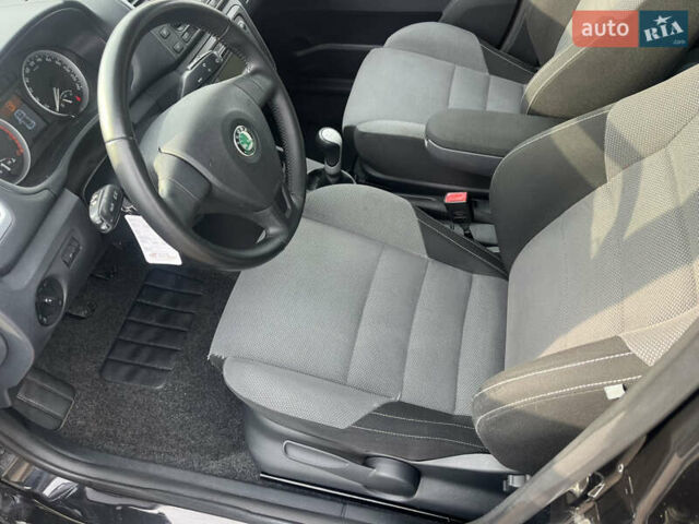 Черный Шкода Фабия, объемом двигателя 1.6 л и пробегом 169 тыс. км за 6350 $, фото 41 на Automoto.ua