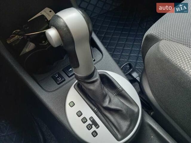 Черный Шкода Фабия, объемом двигателя 1.6 л и пробегом 210 тыс. км за 6500 $, фото 34 на Automoto.ua
