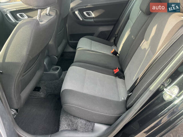 Черный Шкода Фабия, объемом двигателя 1.6 л и пробегом 169 тыс. км за 6350 $, фото 44 на Automoto.ua