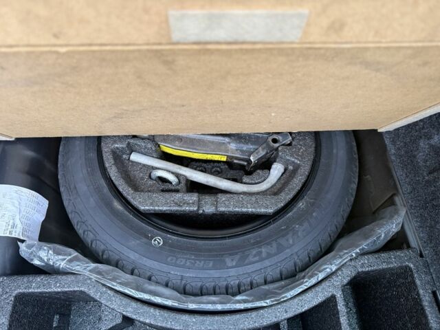 Черный Шкода Фабия, объемом двигателя 1.6 л и пробегом 195 тыс. км за 6500 $, фото 23 на Automoto.ua