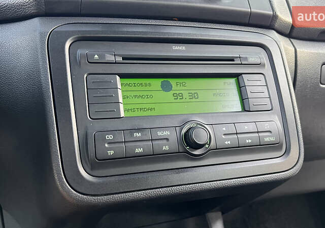 Черный Шкода Фабия, объемом двигателя 1.4 л и пробегом 195 тыс. км за 5850 $, фото 47 на Automoto.ua