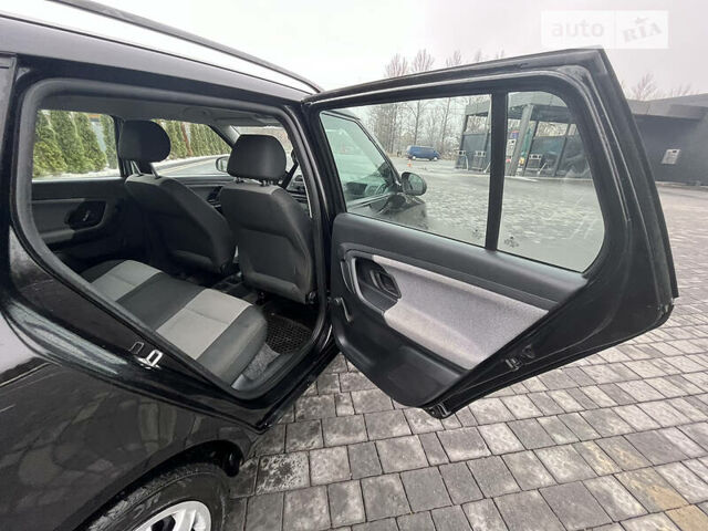 Чорний Шкода Фабія, об'ємом двигуна 1.4 л та пробігом 212 тис. км за 4699 $, фото 24 на Automoto.ua