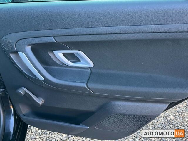 Черный Шкода Фабия, объемом двигателя 1.4 л и пробегом 190 тыс. км за 5400 $, фото 14 на Automoto.ua