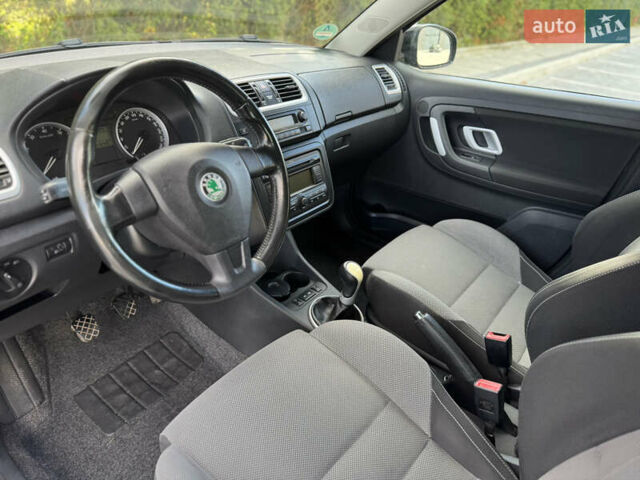 Чорний Шкода Фабія, об'ємом двигуна 1.6 л та пробігом 219 тис. км за 6500 $, фото 27 на Automoto.ua